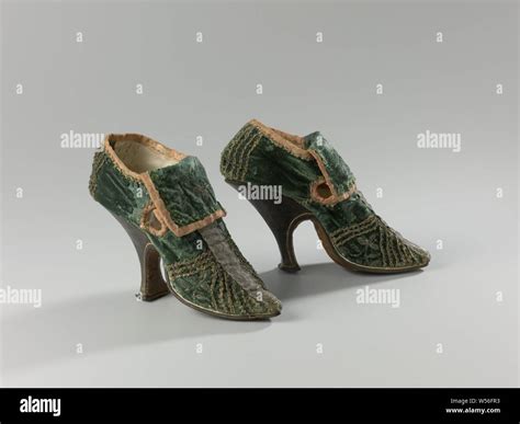 grotesque schoenen